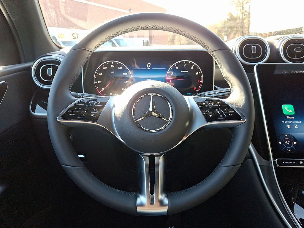 Thumbnail: 2025 Mercedes-Benz GLC - 14