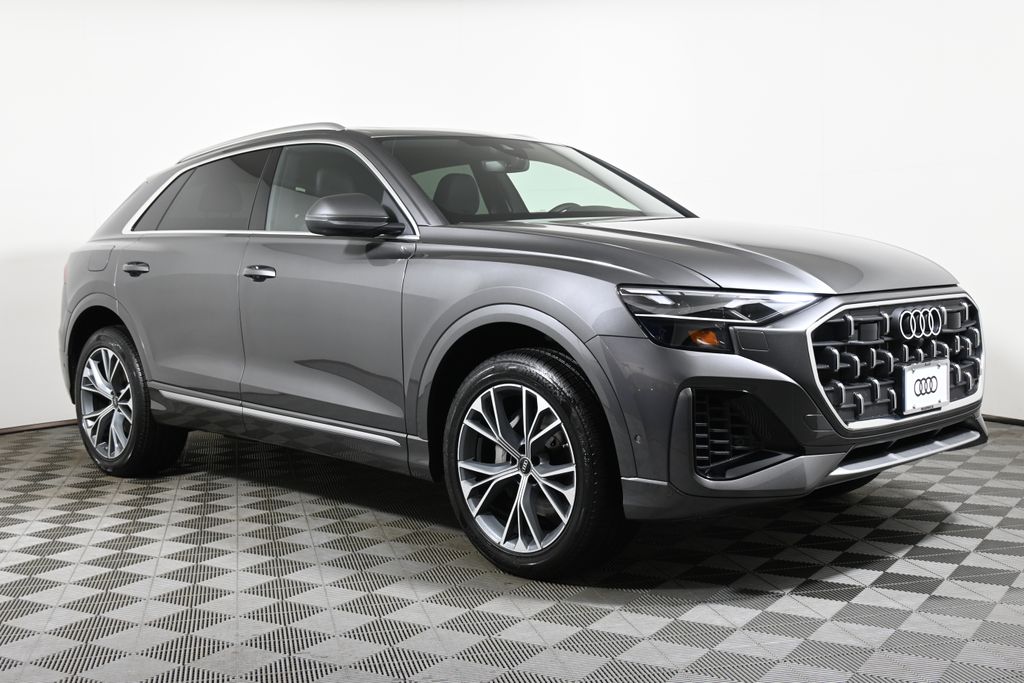 2025 Audi Q8  8