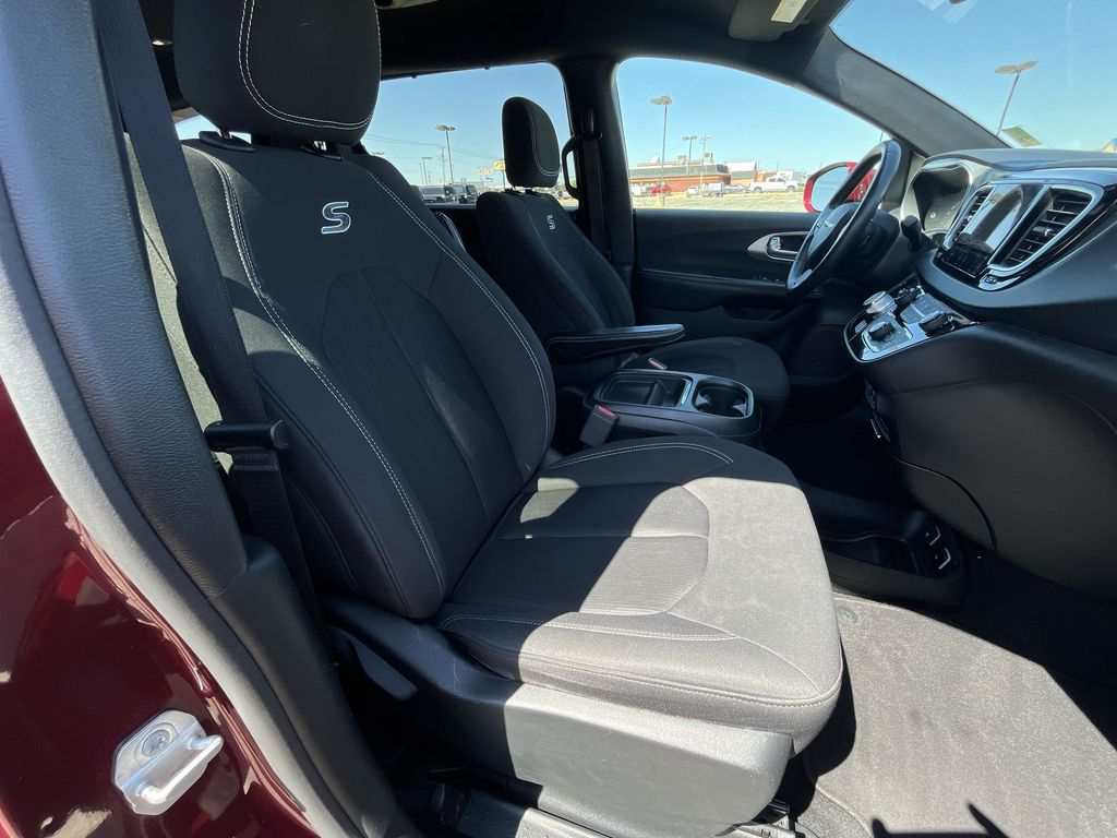 2019 Chrysler Pacifica Touring Plus 28