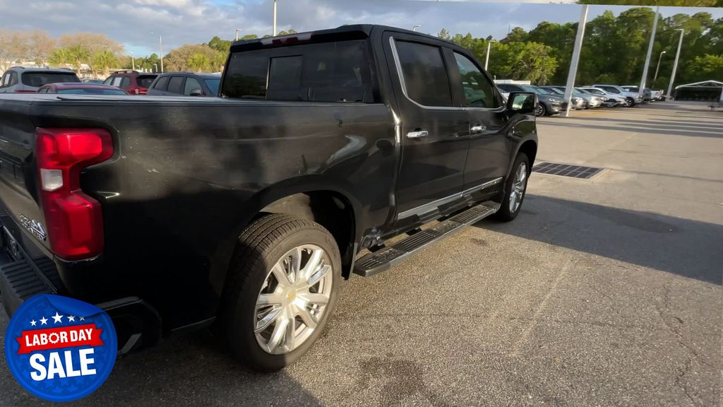 2022 Chevrolet Silverado 1500 High Country - Photo 8