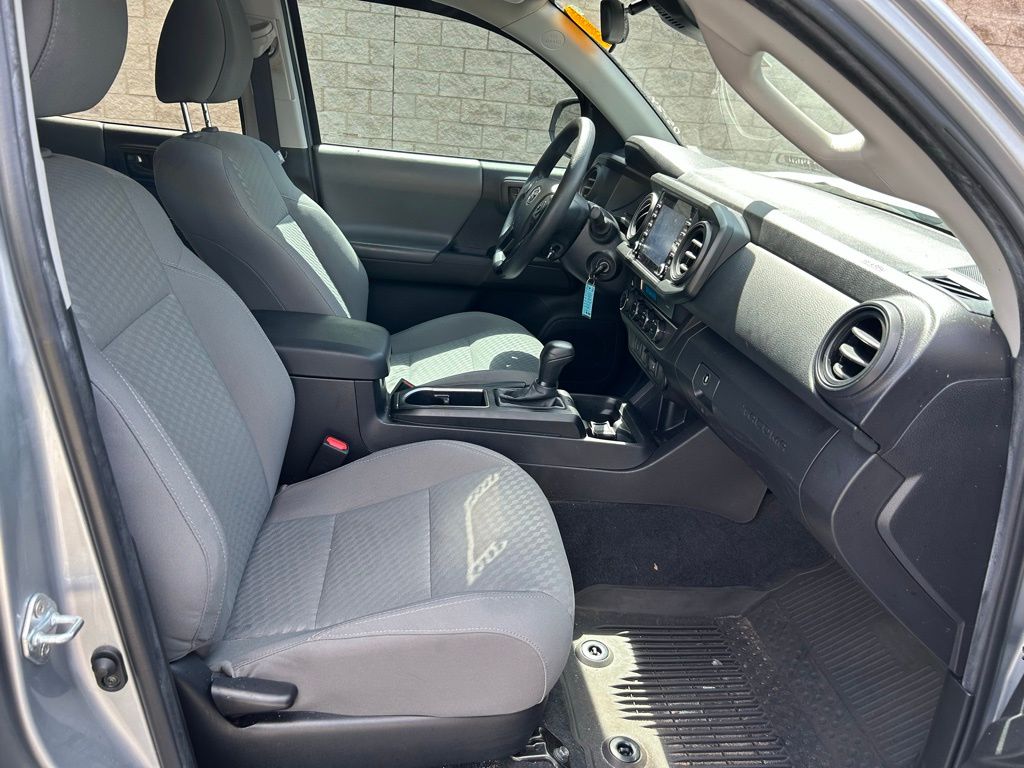 2023 Toyota Tacoma SR 14