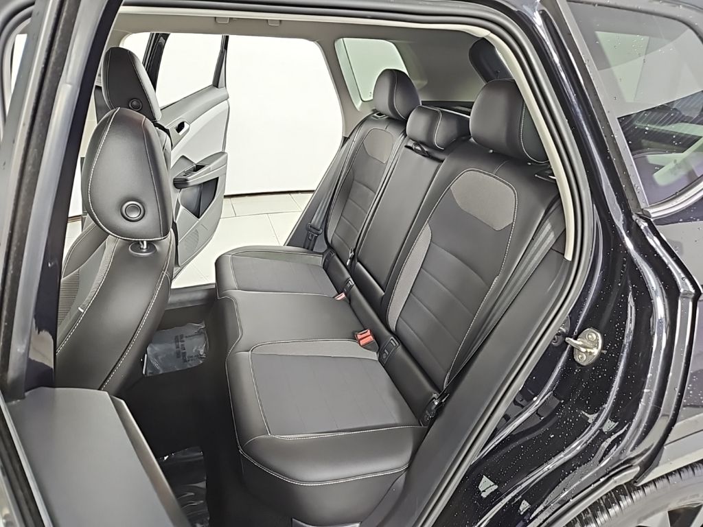 Thumbnail: 2023 Volkswagen Taos - 20