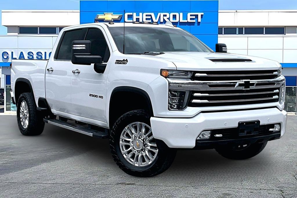 White (Iridescent Pearl Tricoat) 2021 Chevrolet Silverado 2500HD Pickup Truck Four-Wheel Drive Automatic