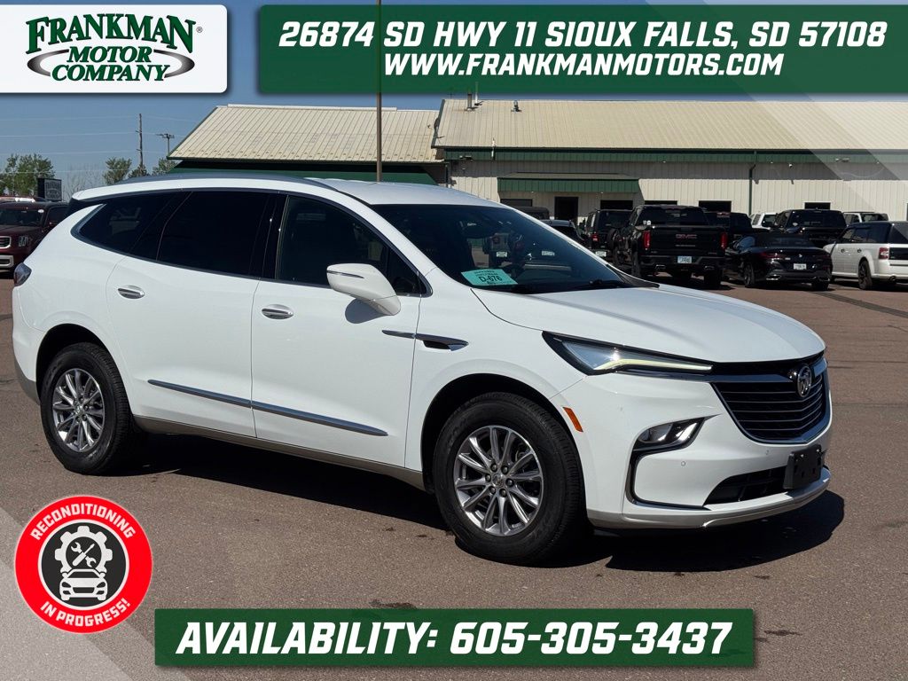 2023 Buick Enclave Essence AWD