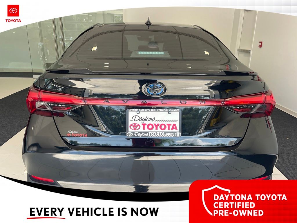 Used 2022 Toyota Avalon Hybrid Sedan