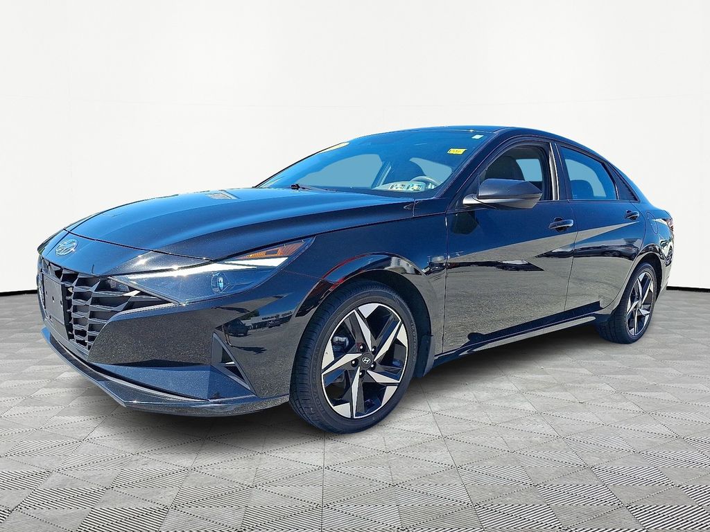2023 Hyundai Elantra — photo 3