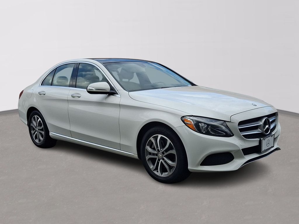 Thumbnail: 2015 Mercedes-Benz C-Class - 3