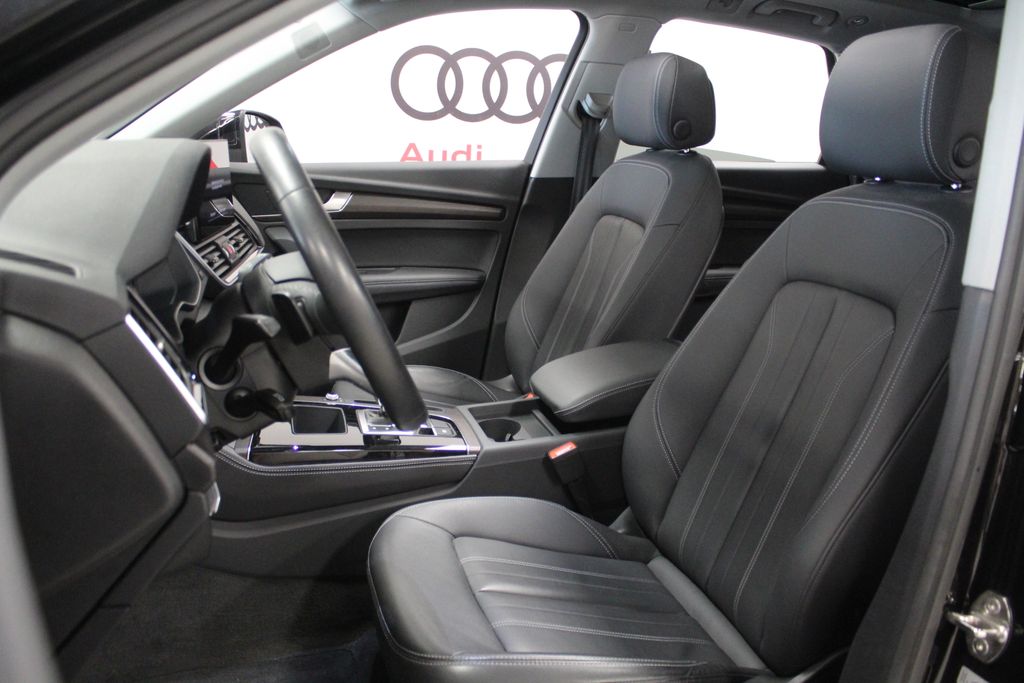 Thumbnail: 2023 Audi Q5 - 12