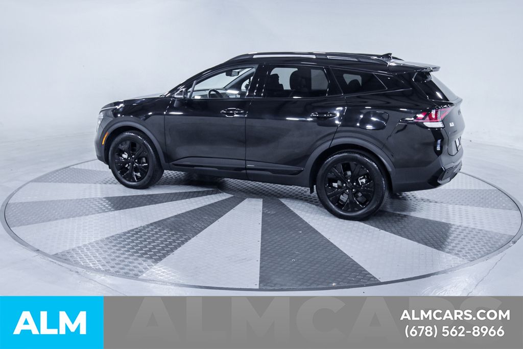 Used 2025 Black Kia X-Line image 5