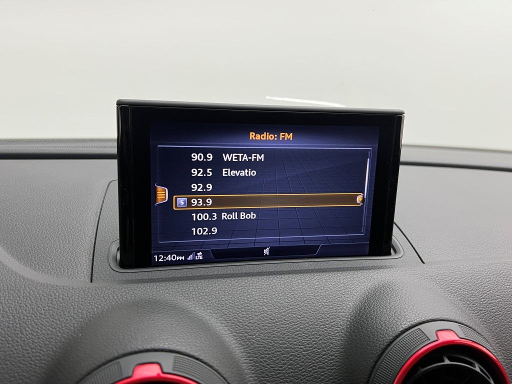 Thumbnail: 2019 Audi RS 3 - 32