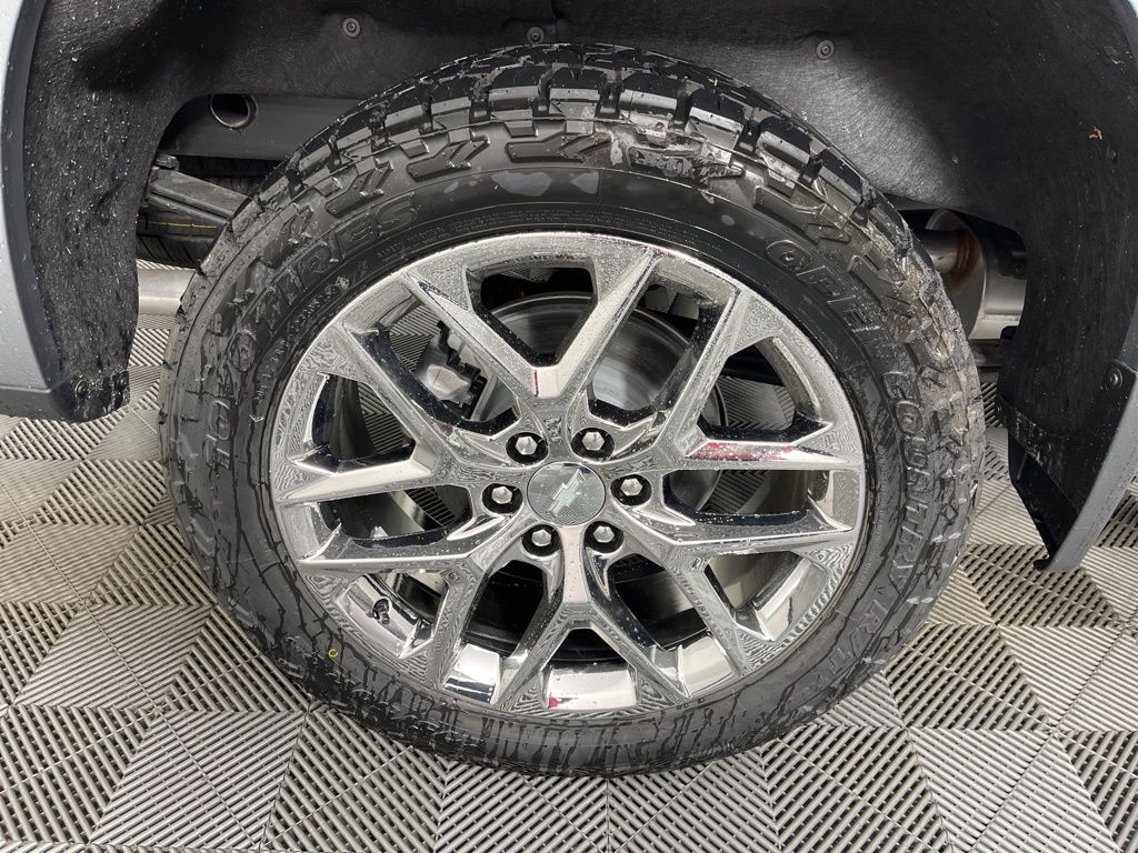 Thumbnail: 2026 Chevrolet Silverado 1500 - 10