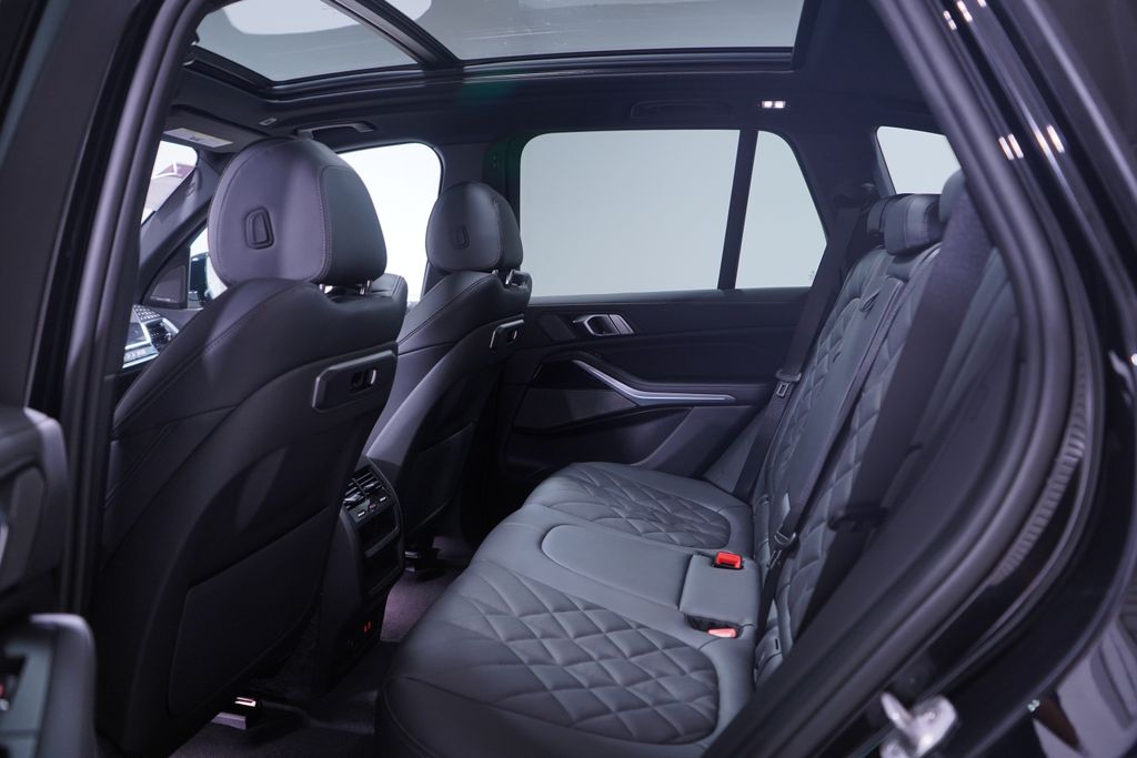 Thumbnail: 2026 BMW X5 - 8