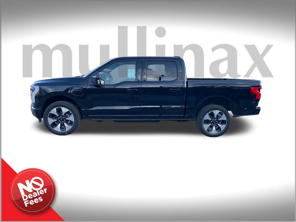 2025 Ford F-150 Lightning Platinum photo 2