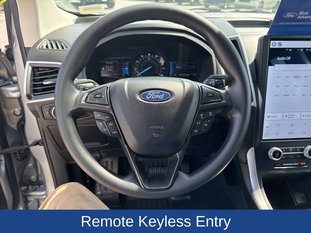 2022 Ford Edge SE