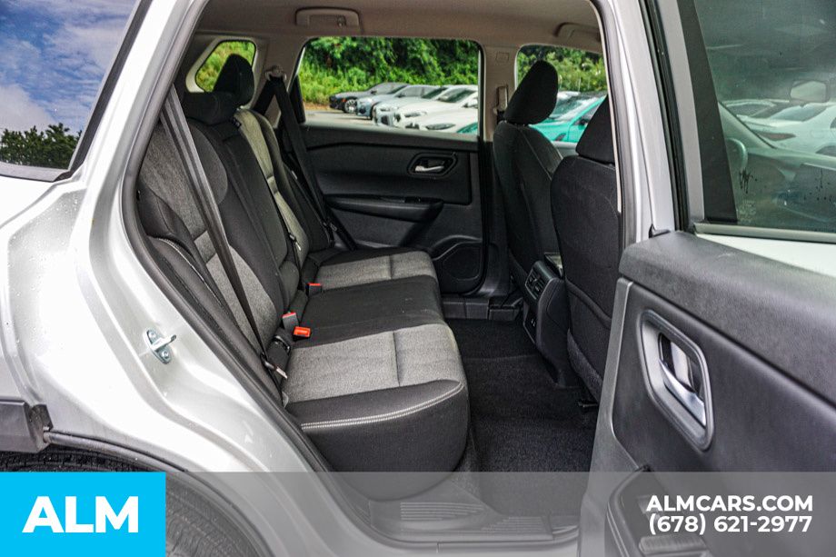 Used 2025 Silver Nissan SV image 21