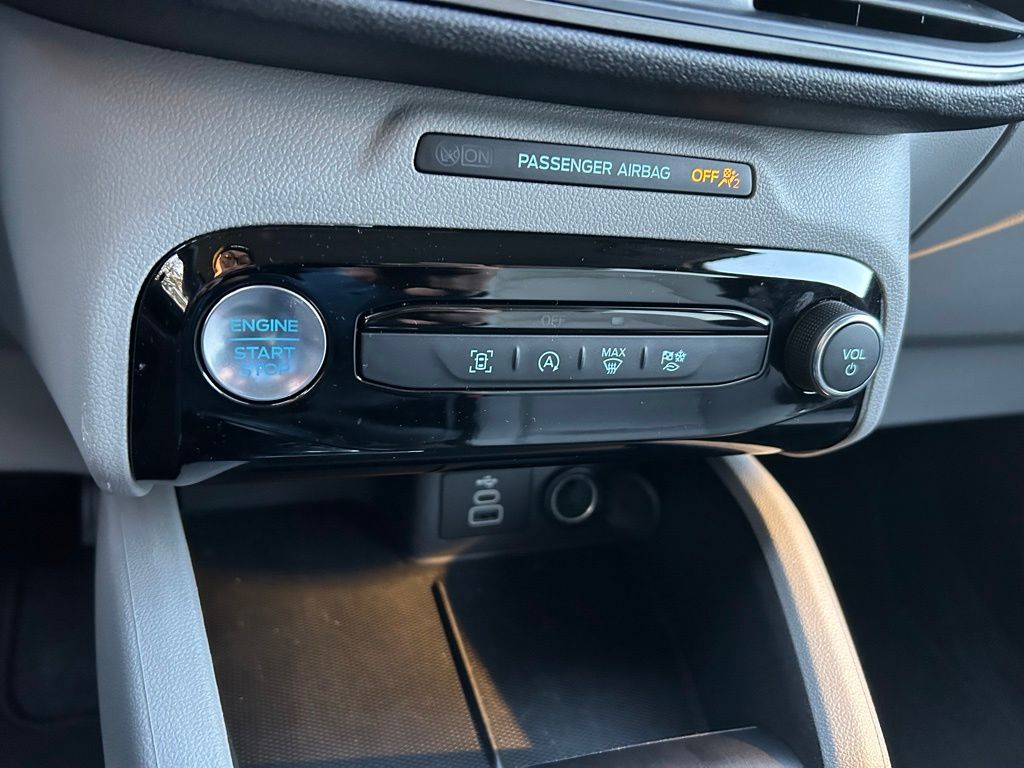 Thumbnail: 2025 Ford Escape - 25