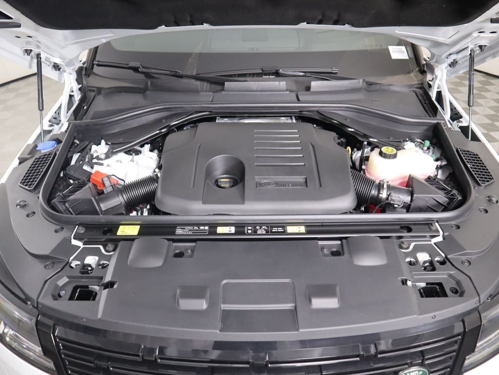 Thumbnail: 2025 Land Rover Range Rover Sport - 31