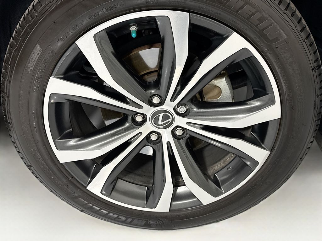 Thumbnail: 2020 Lexus RX - 32