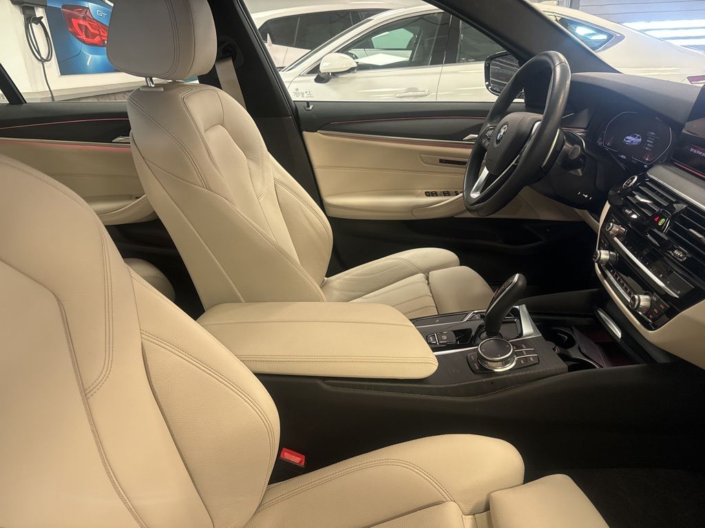 2022 BMW 5 Series 530i 4