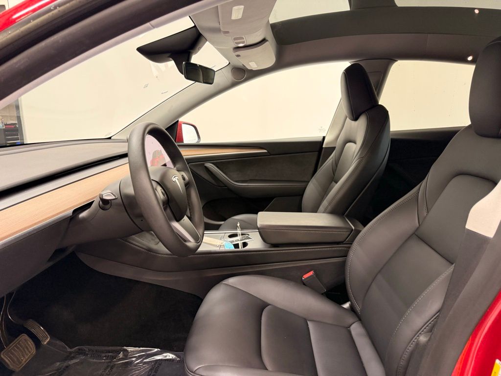 Thumbnail: 2023 Tesla Model Y - 10