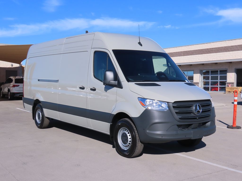 2025 Mercedes-Benz Sprinter 2500 3