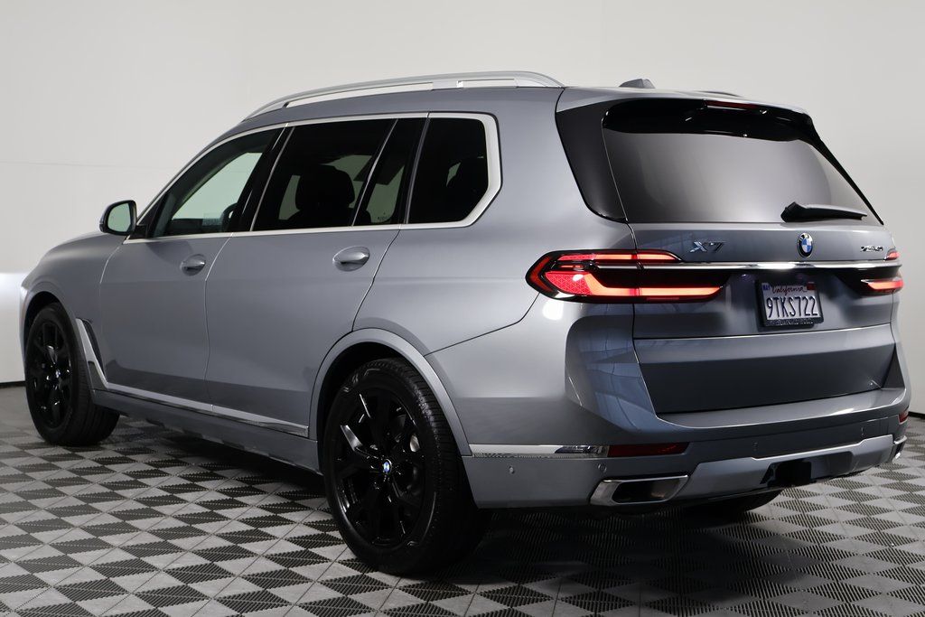 Thumbnail: 2025 BMW X7 - 6