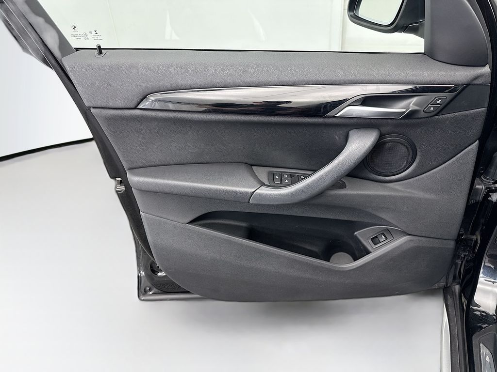 Thumbnail: 2019 BMW X1 - 23