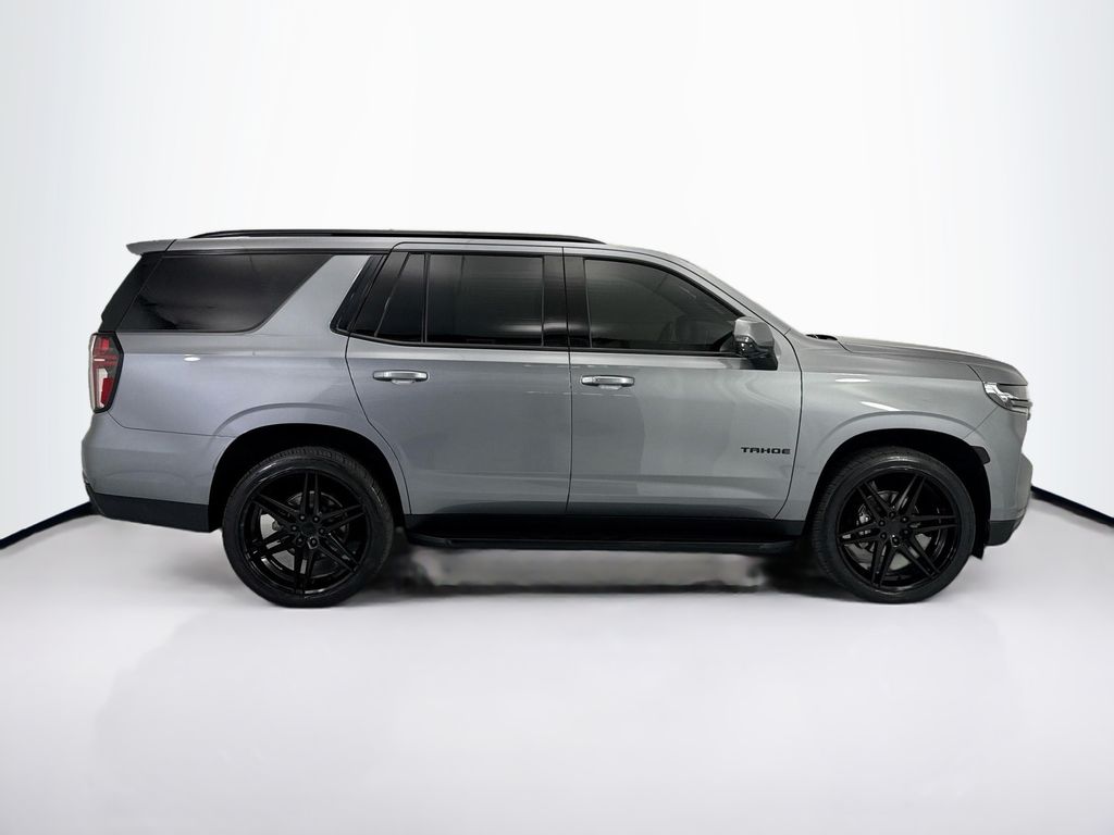 Thumbnail: 2022 Chevrolet Tahoe - 4
