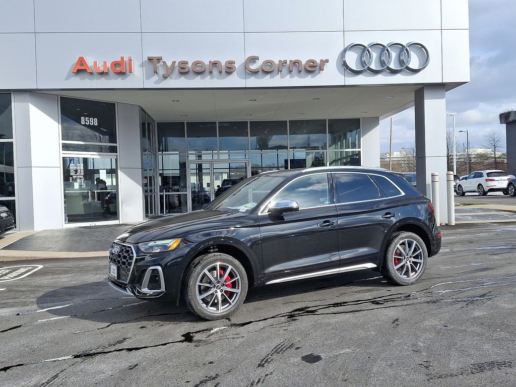 2025 Audi SQ5  Hero Image