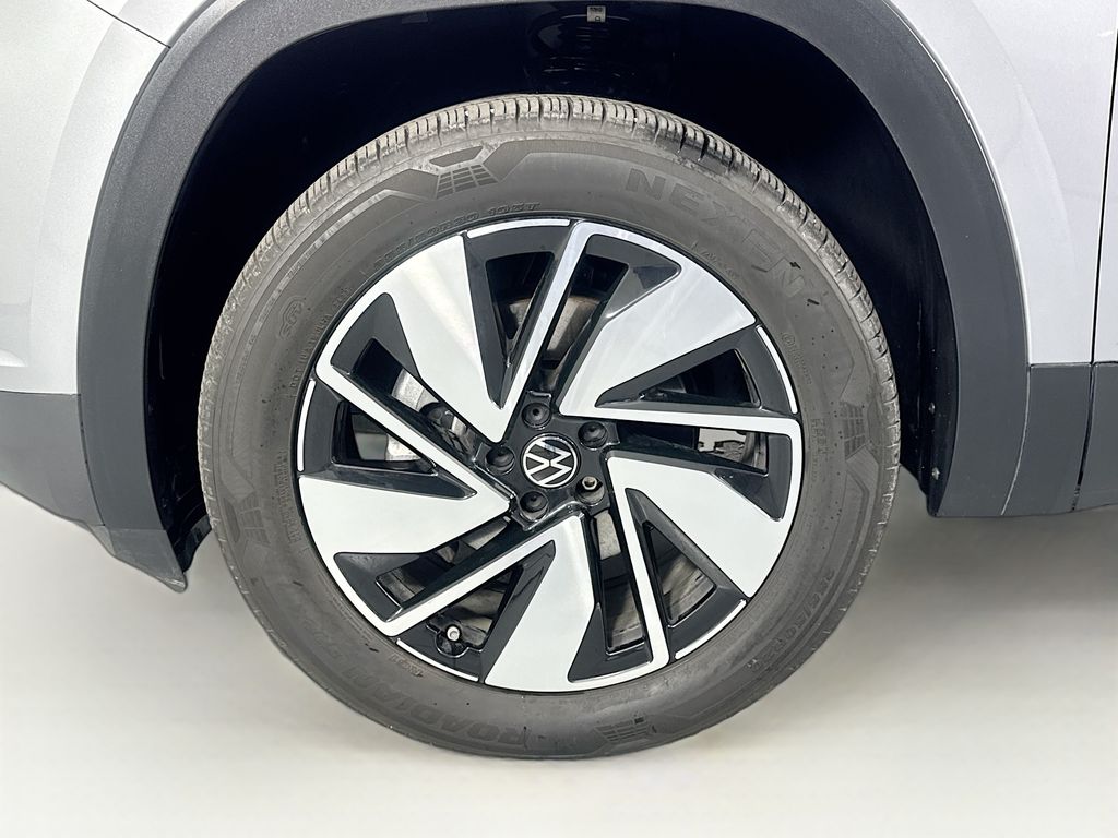 Used Car 2024 Volkswagen Atlas  2.0t Se W/technology For Sale Under $35,000 In Austin, Texas