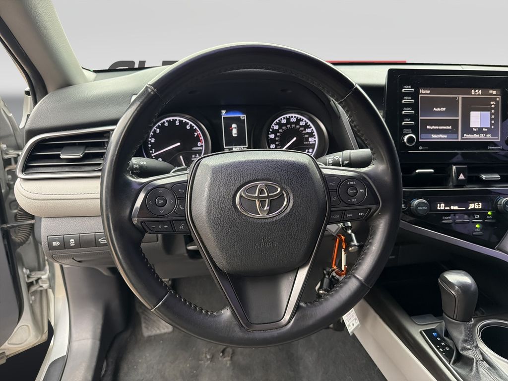 Used 2022 Silver Toyota SE image 12