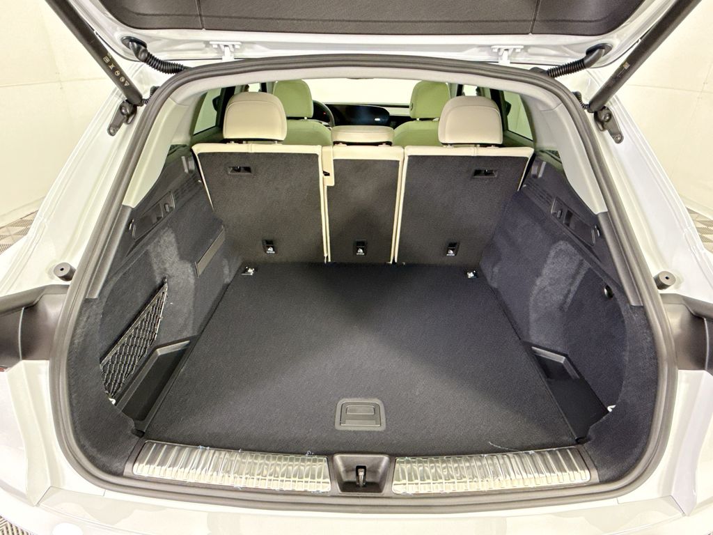 Thumbnail: 2025 Audi Q5 - 28