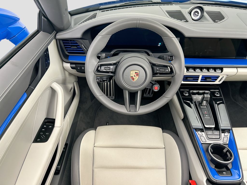 Thumbnail: 2026 Porsche 911 - 18