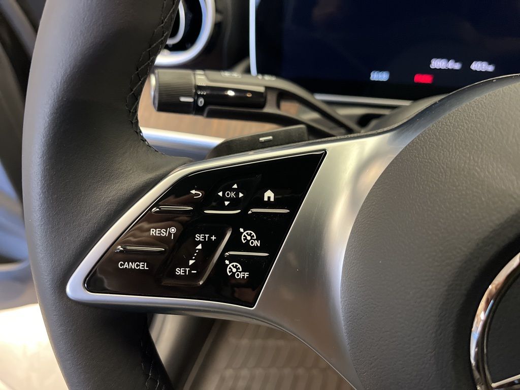 Thumbnail: 2025 Mercedes-Benz C-Class - 15