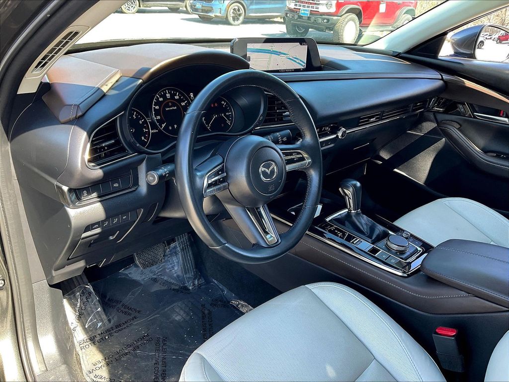 2023 Mazda CX-30 — photo 8