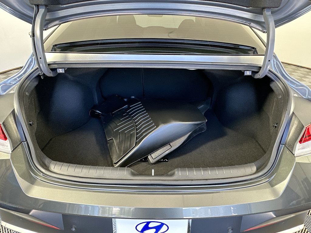 Thumbnail: 2024 Hyundai Elantra - 26