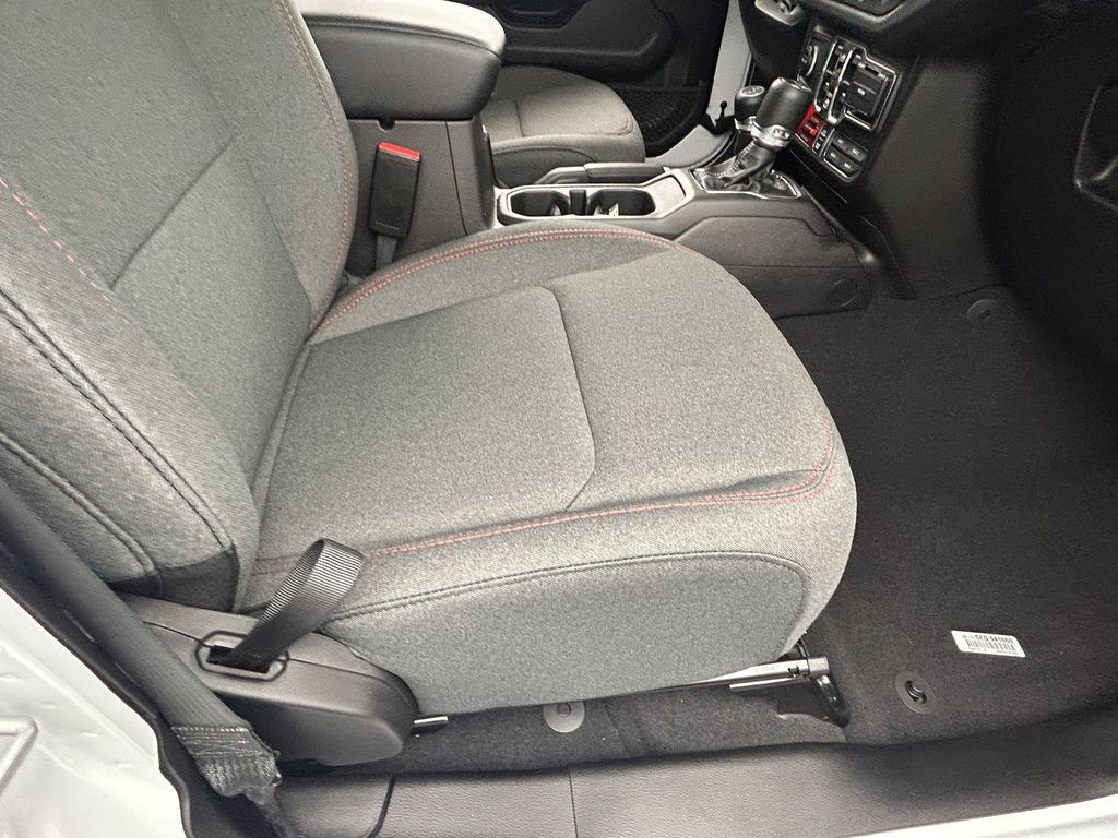 New 2026 Bright White Clearcoat Jeep Rubicon image 22