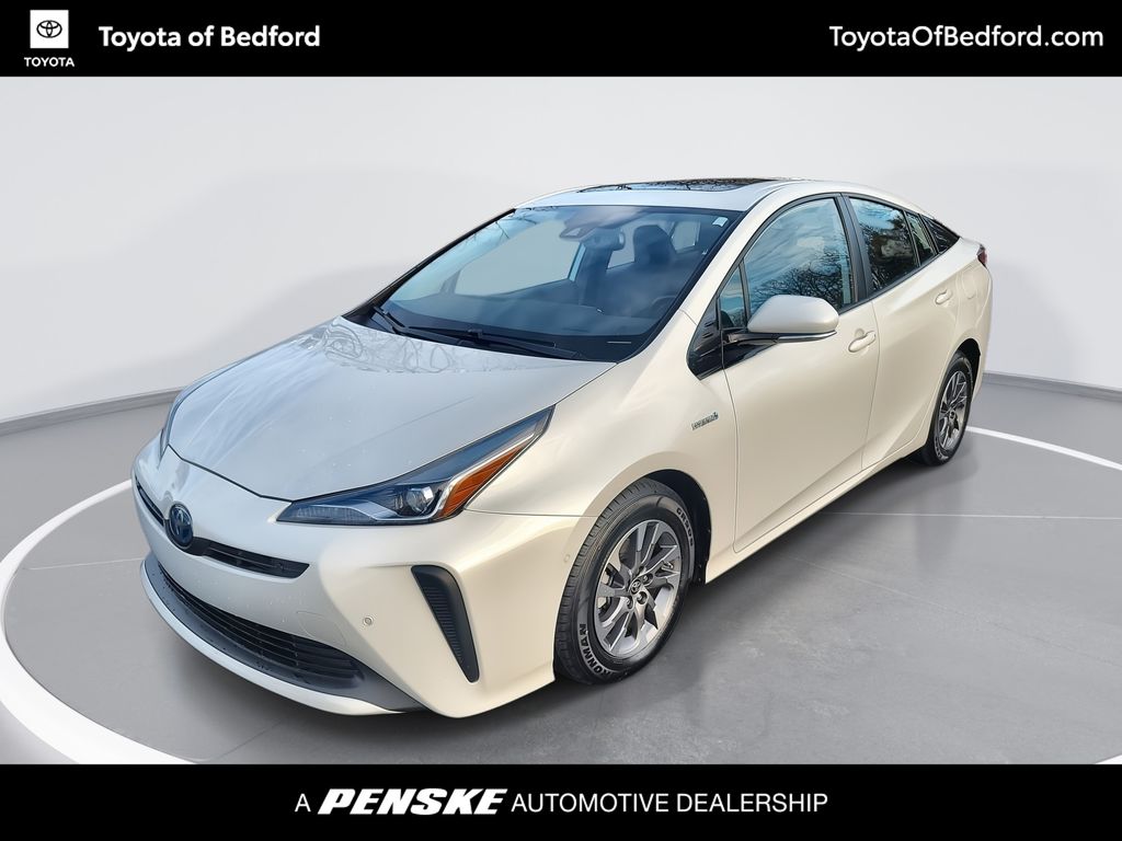 2019 Toyota Prius Limited -
                Bedford, OH