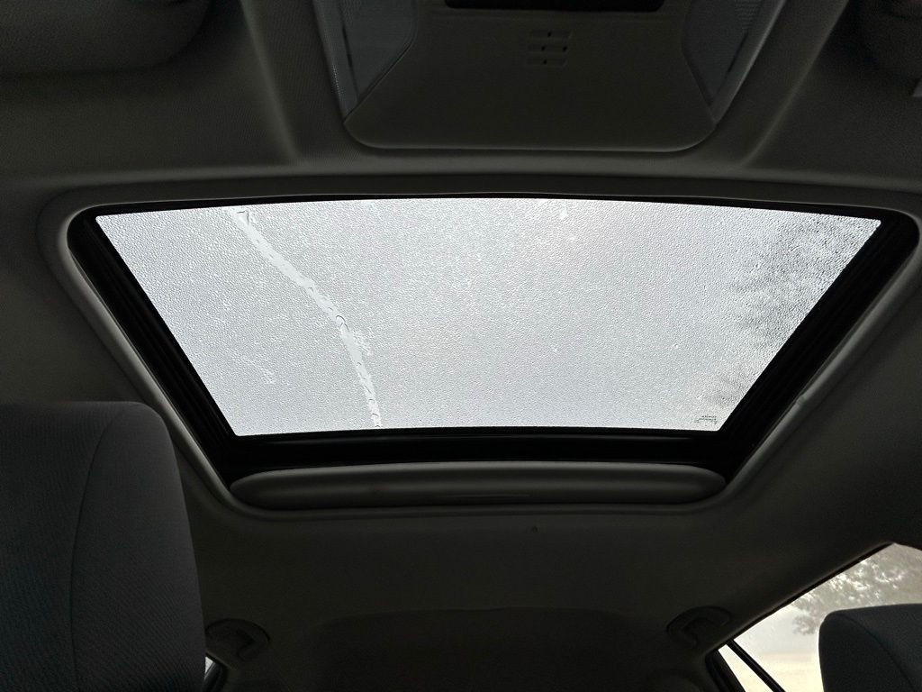 Thumbnail: 2023 Toyota RAV4 - 30