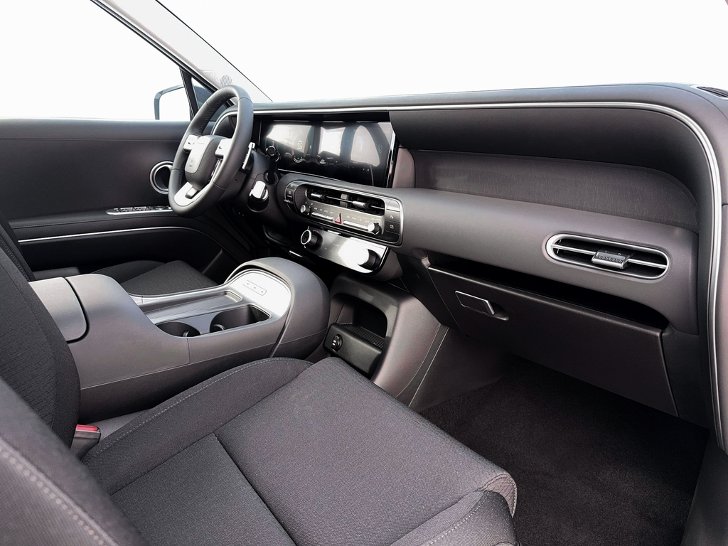 New 2026 White Hyundai SE image 14