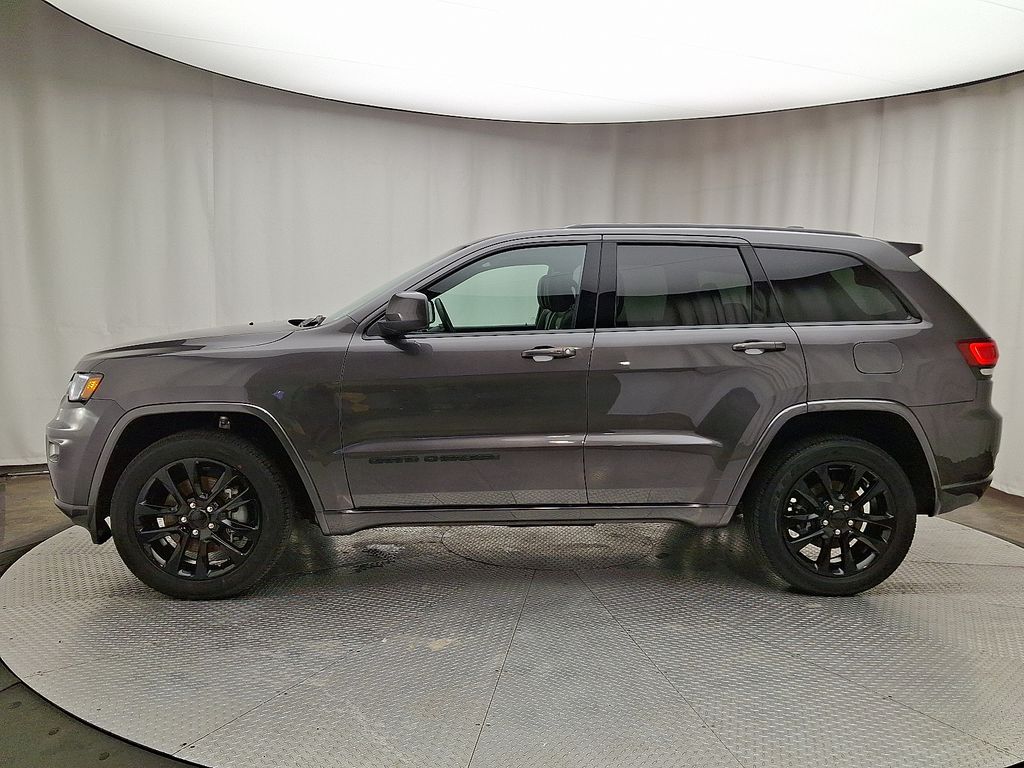 Thumbnail: 2021 Jeep Grand Cherokee - 7