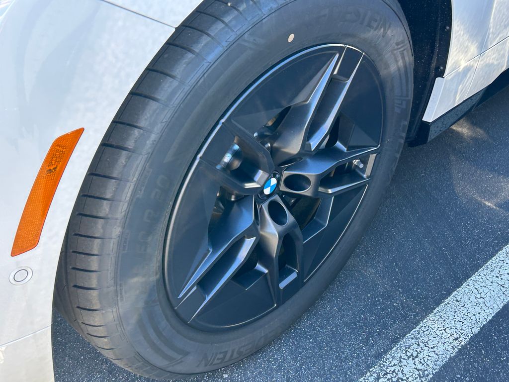 Thumbnail: 2026 BMW iX - 3