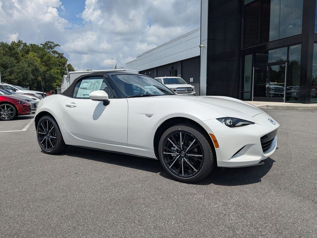 2025 Mazda MX-5 Miata Grand Touring