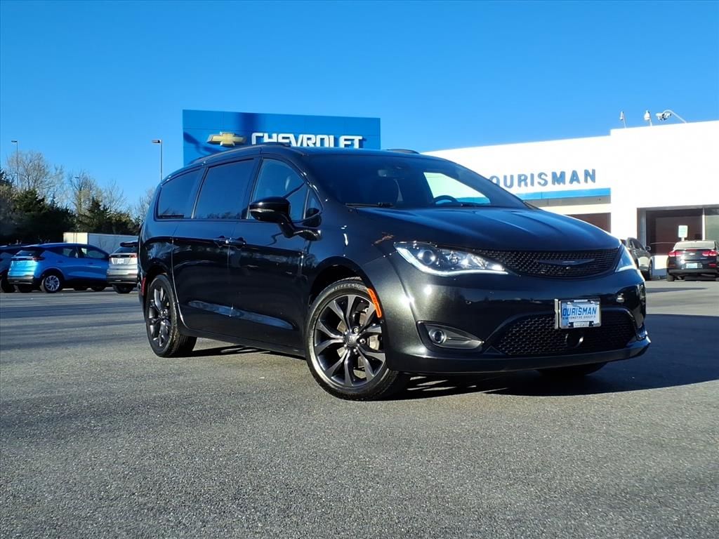 2020 Chrysler Pacifica Limited FWD