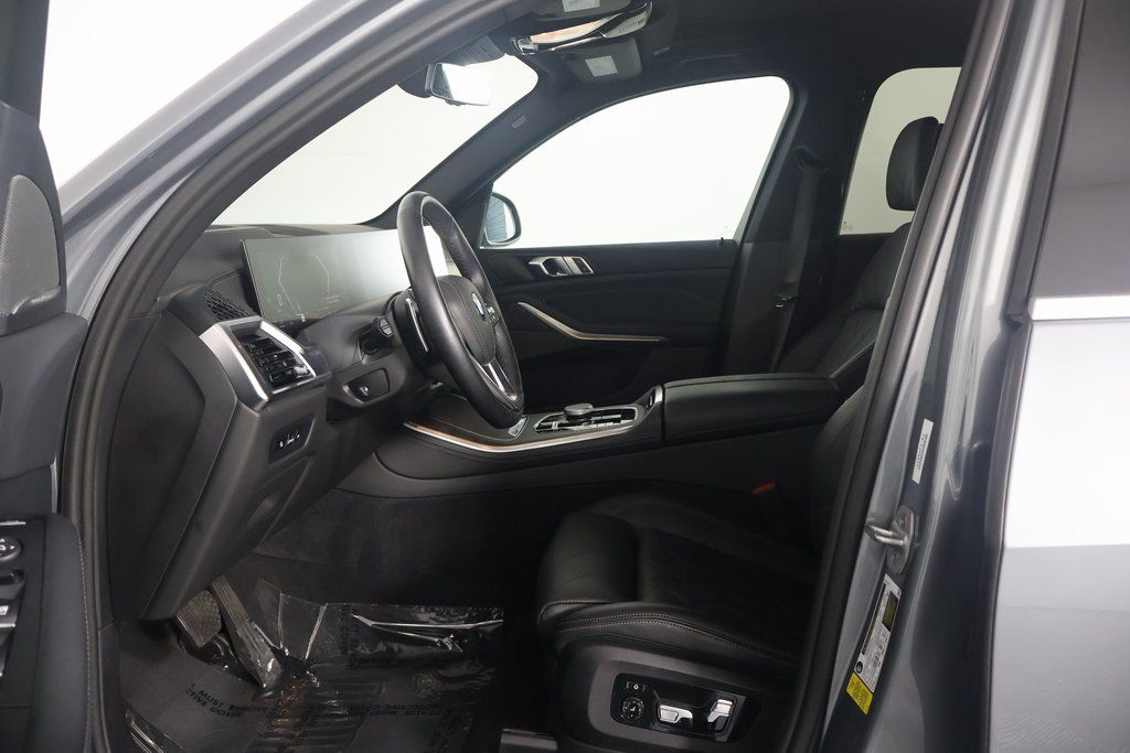 Thumbnail: 2024 BMW X5 - 10