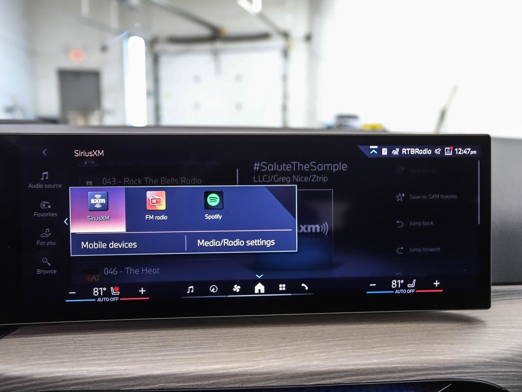 Thumbnail: 2026 BMW i4 - 17