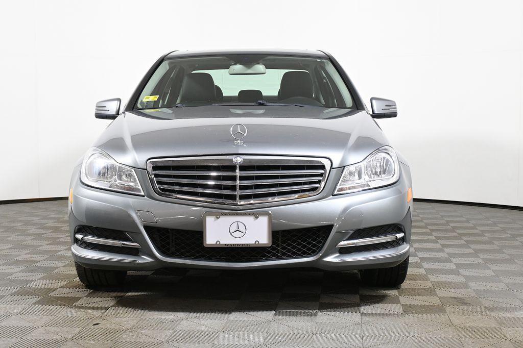 Thumbnail: 2013 Mercedes-Benz C-Class - 10