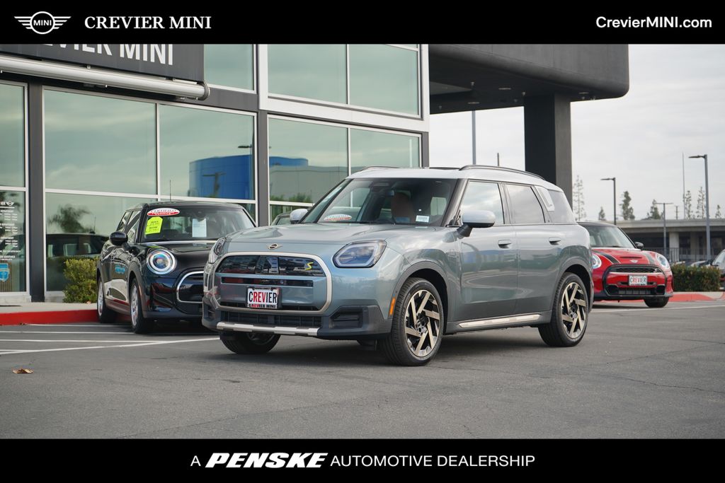 2025 MINI Cooper Countryman  Hero Image