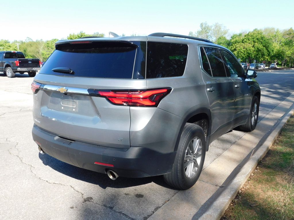 Thumbnail: 2023 Chevrolet Traverse - 4