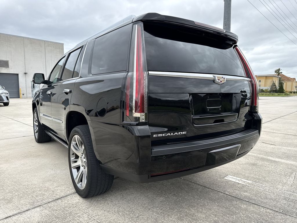 Thumbnail: 2015 Cadillac Escalade - 10